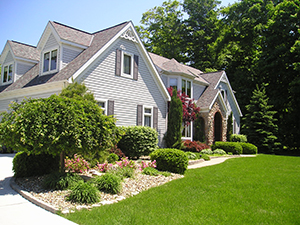 Landscapers and Lawncare Services in Kiln, MS